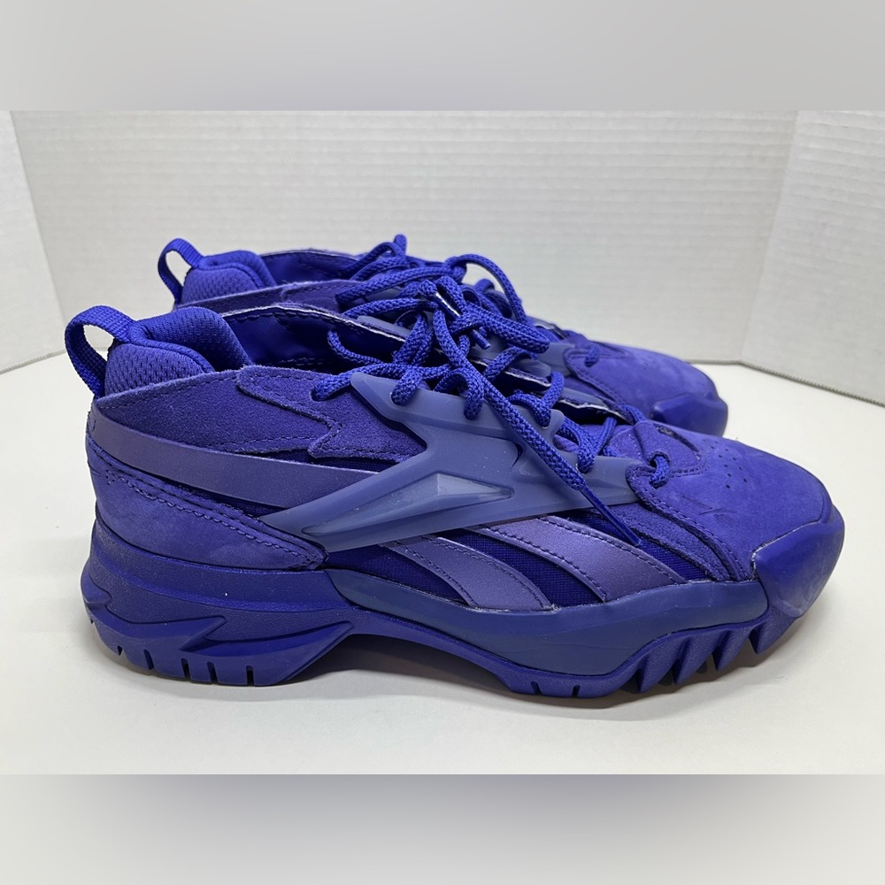 Reebok Cardi B Club C V2 Women's Shoes Size 7.5 - Picture 2 of 5